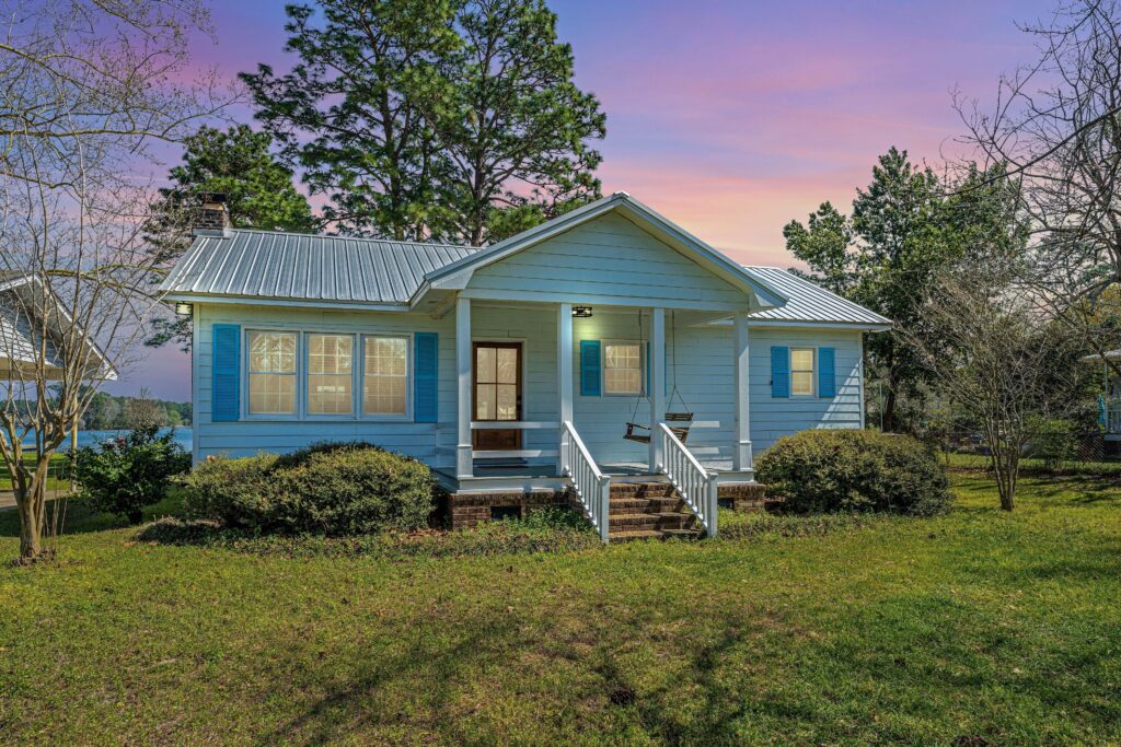 Front Image of Vacation Rental House: Relax at the Lakehouse with a Dock