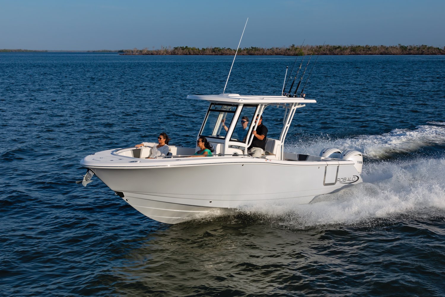 Robalo R270