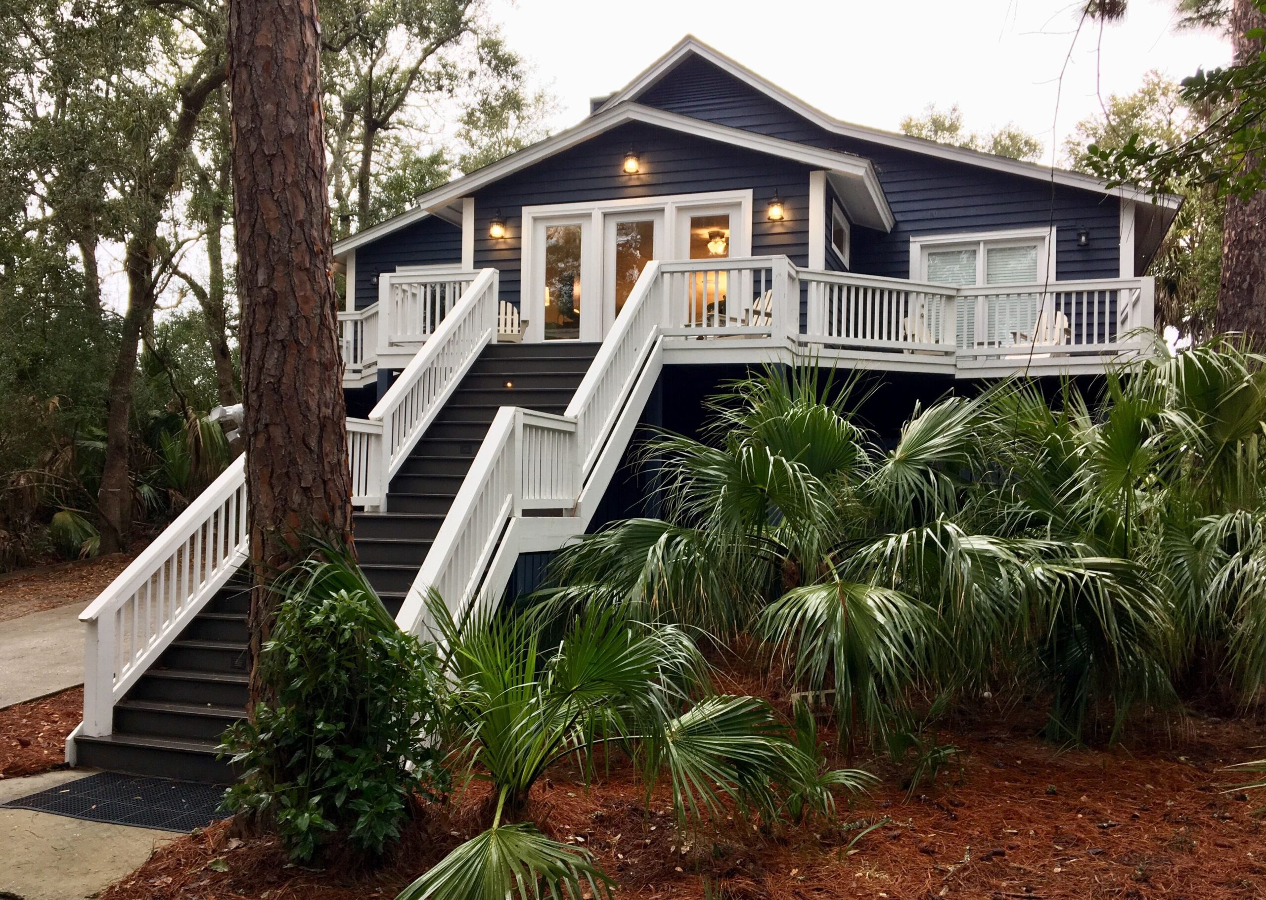6 BR, 5 BA sleeps 12! Private dock on canal. Steps from beach! Golf cart too! 6 BR, 5 BA sleeps 12! Private dock on canal. Steps from beach! Golf cart too!