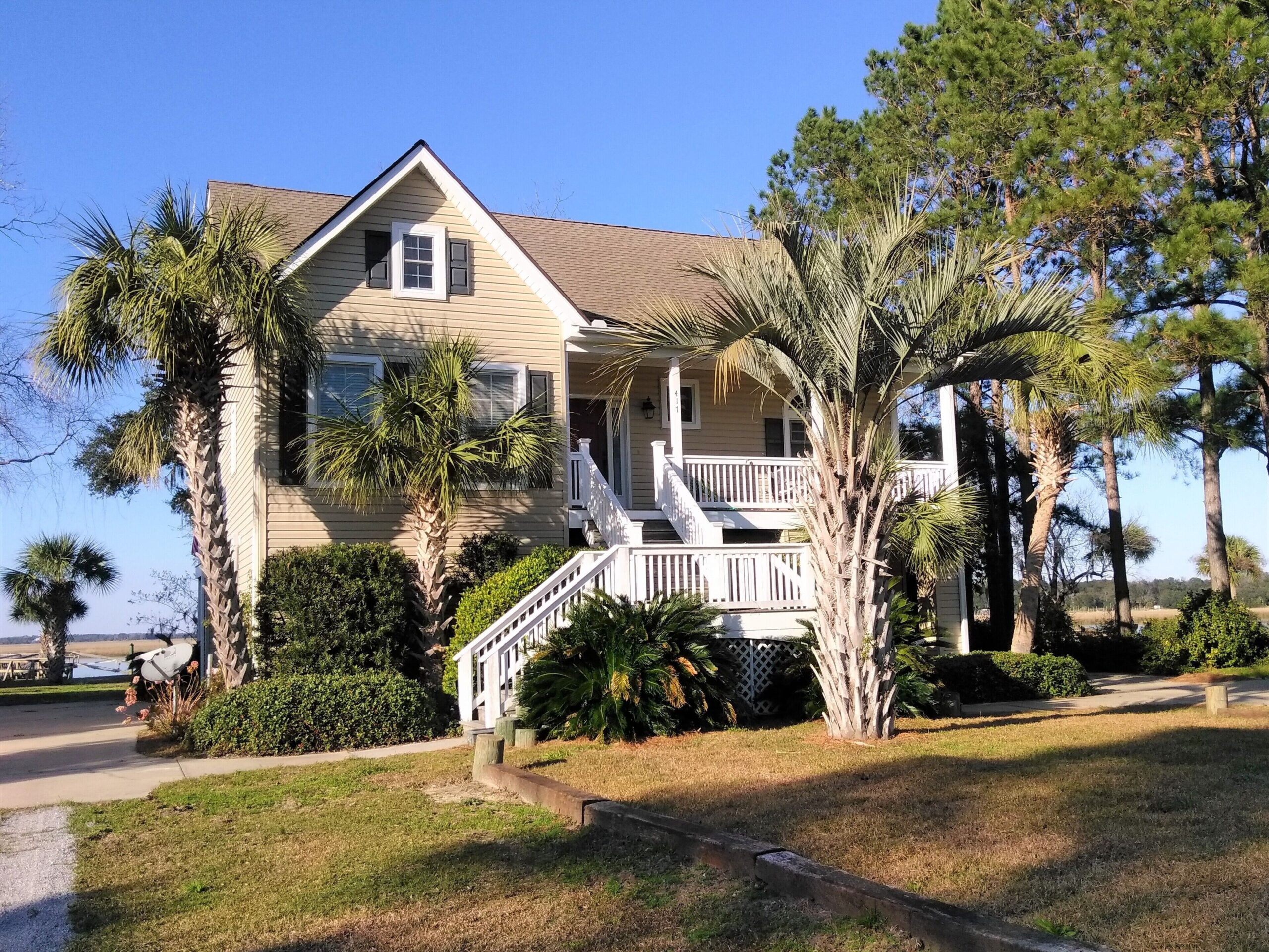 Beautiful Waterfront with Deep WaterDock FloatPier Beautiful Waterfront with Deep WaterDock FloatPier