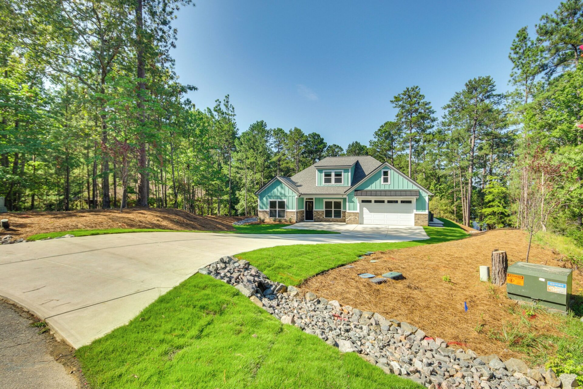 Lakefront McCormick Retreat w Patio & Pool Access