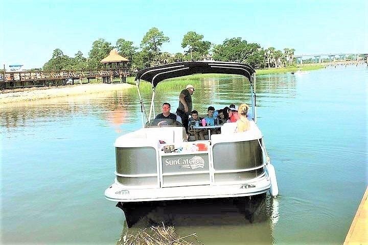 4-Hour Private Hilton Head Pontoon Boat Rental 4-Hour Private Hilton Head Pontoon Boat Rental