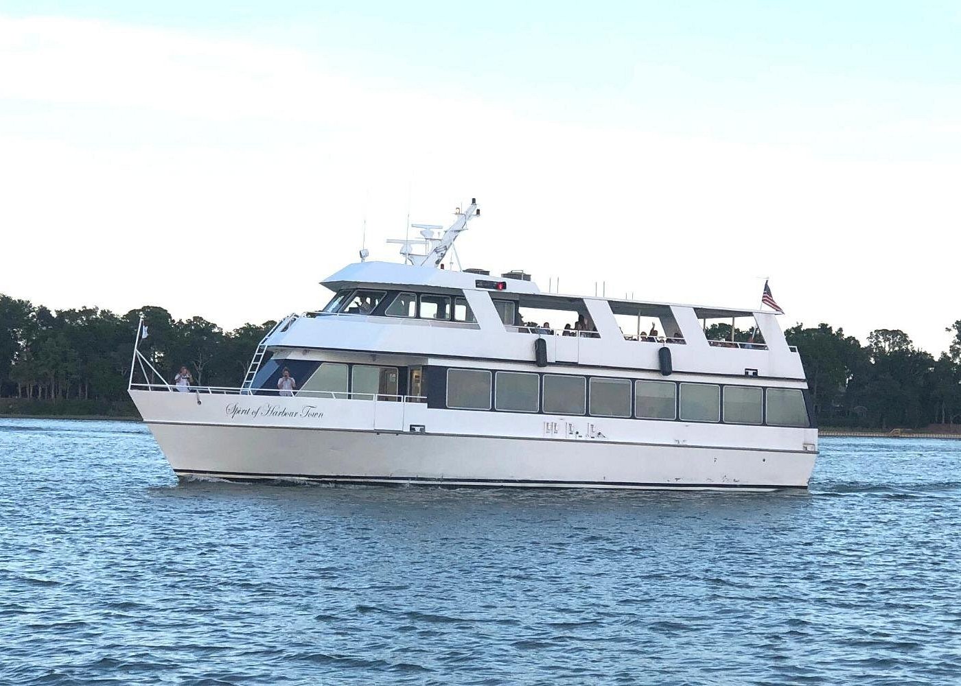 Lowcountry Lunch Buffet Cruise in Hilton Head Lowcountry Lunch Buffet Cruise in Hilton Head