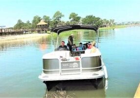 6-Hour Private Hilton Head Pontoon Boat Rental