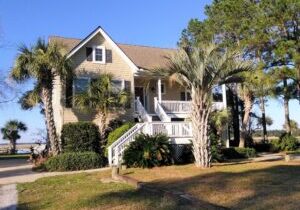 Beautiful Waterfront with Deep WaterDock FloatPier