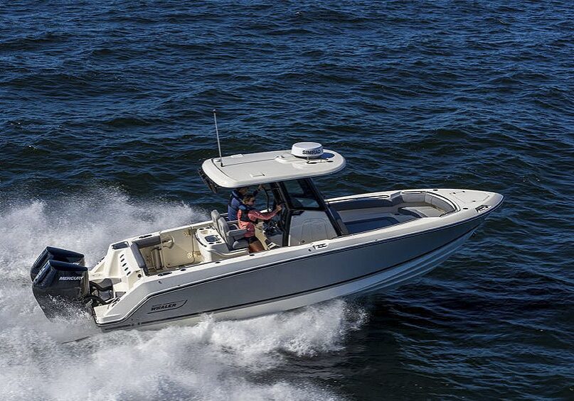 Boston Whaler 280 Outrage Image