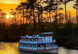 Dinner Cruise on a Paddle Wheel Boat