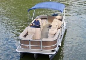 Hilton Head 22' Luxury Pontoon Boat Rental