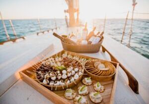 Key West Small-Group Sunset Sail with Wine and Hors d'oeuvres