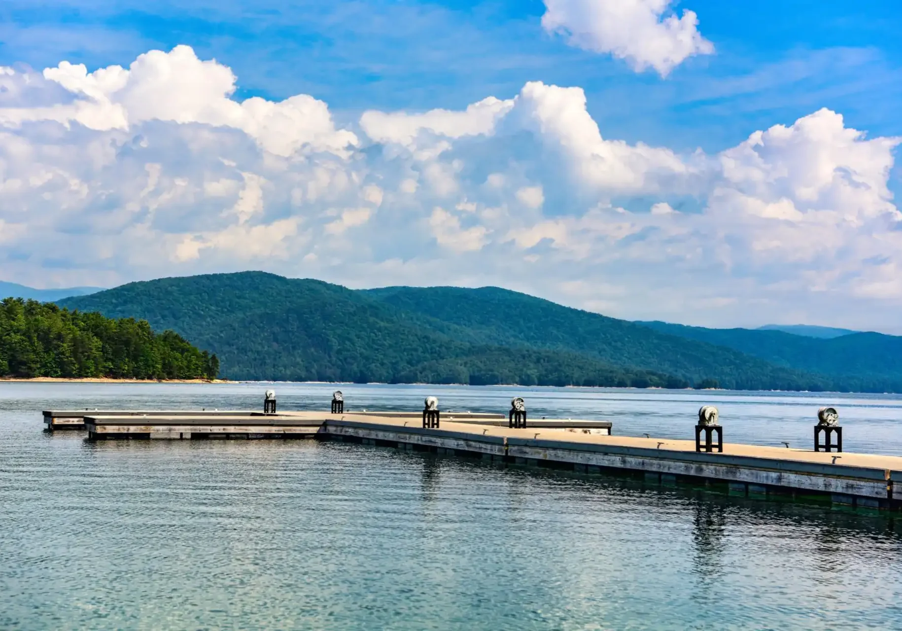 Lake Hartwell Vacation Feature Image