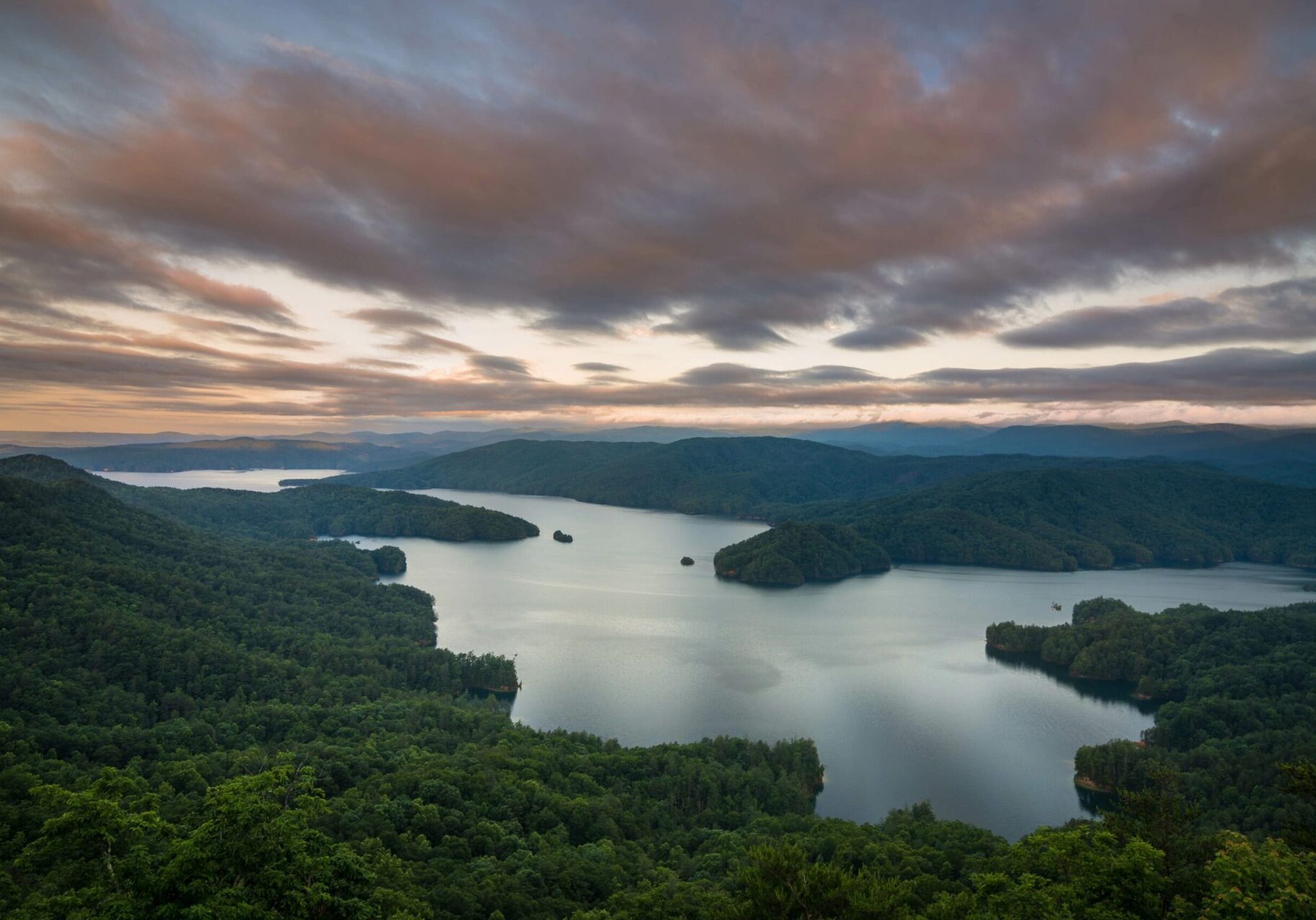 Lake Keowee Feature Image