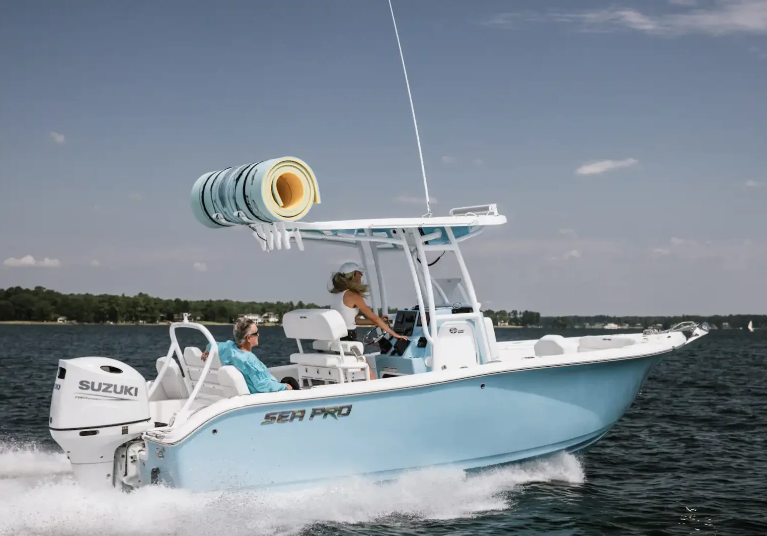 Sea Pro 225 Sandbar Feature Image